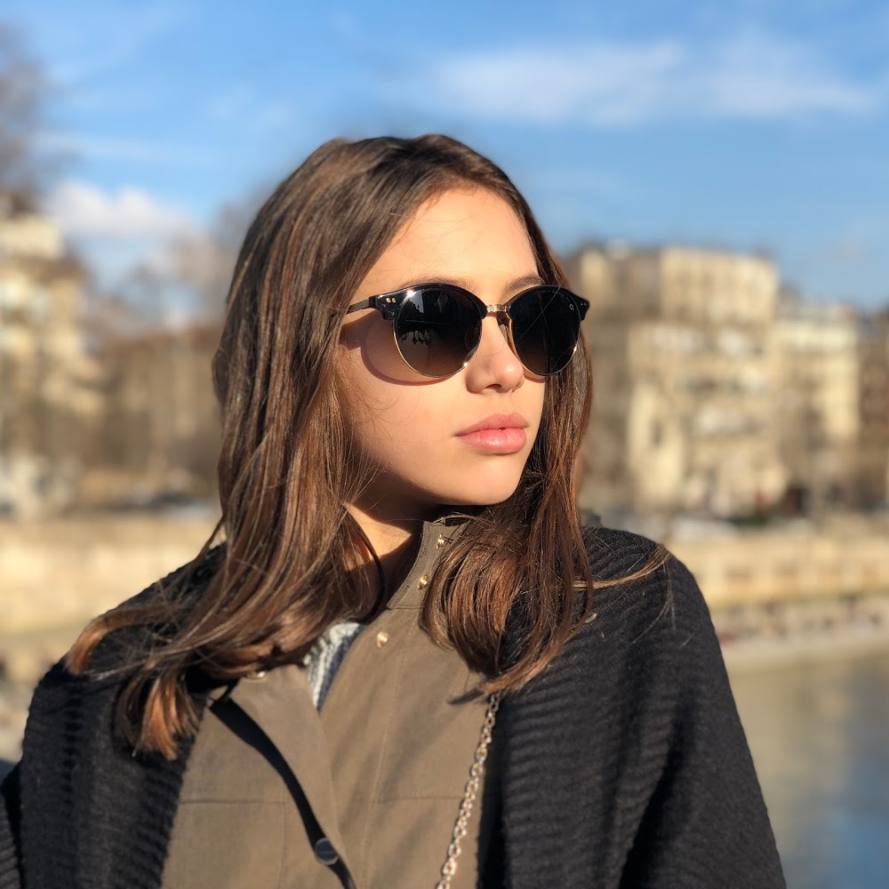 Meet your Posher, Amanda